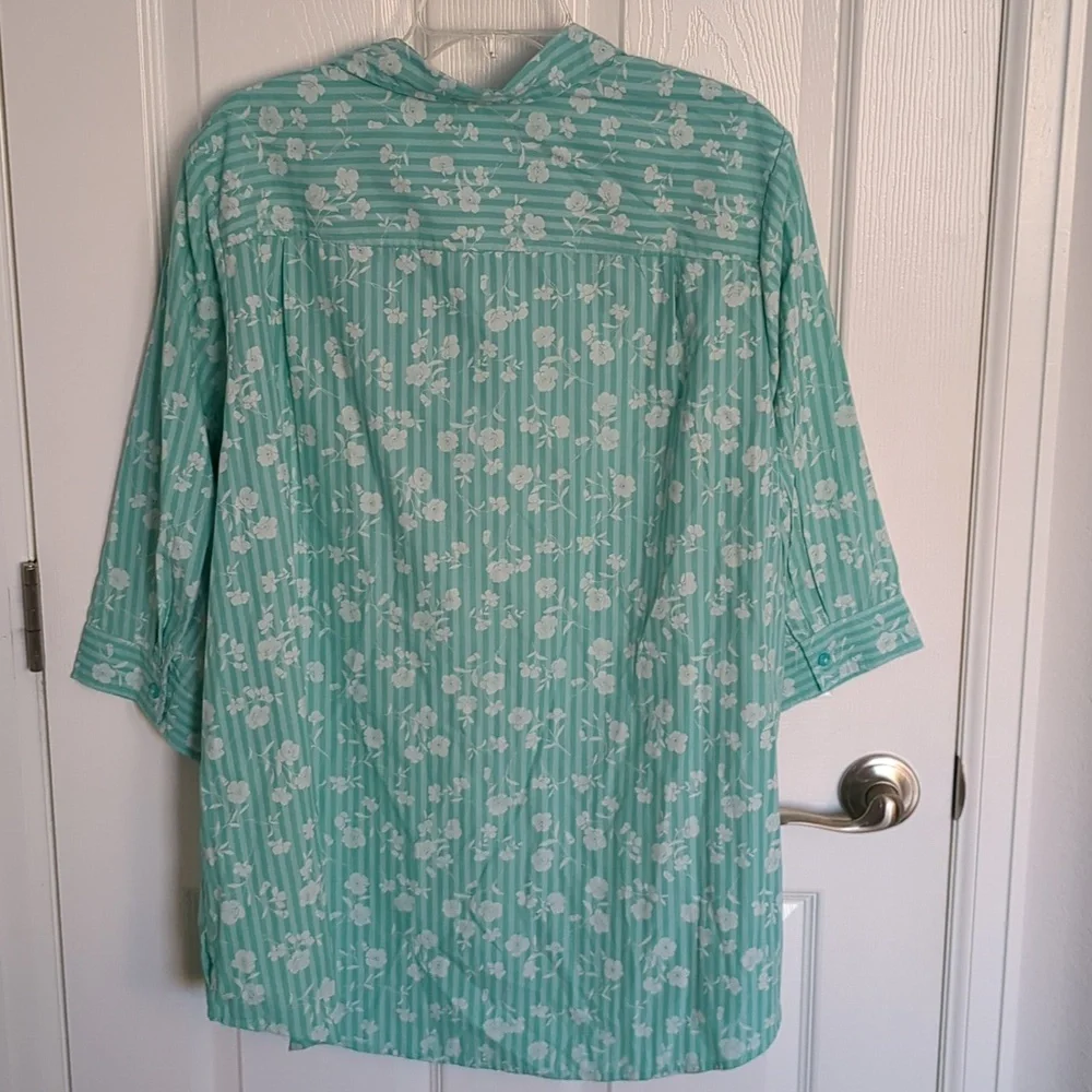 NWOT Blair Green & White Floral Button Down - 2X